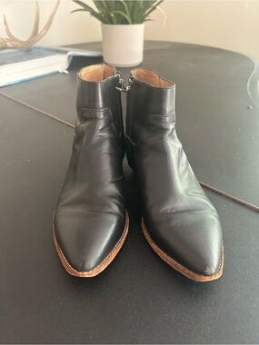 Madewell Charley Ankle Boot in Leather Size 7